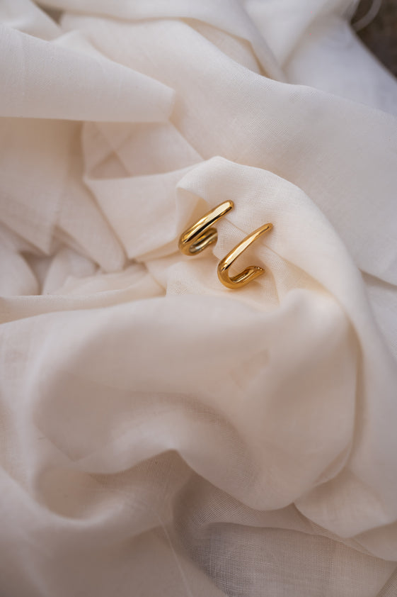 Golden Gilly Earrings