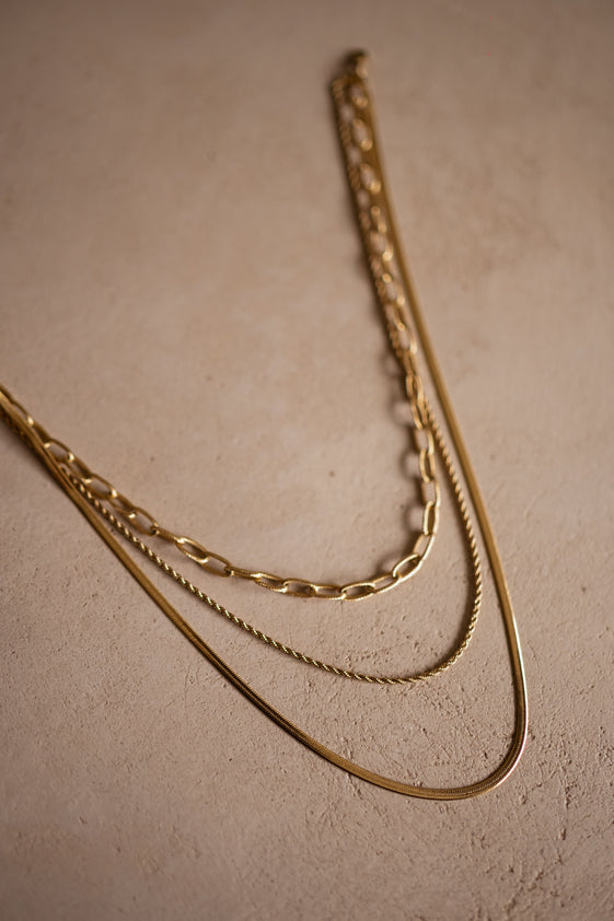 Golden Hany Necklace