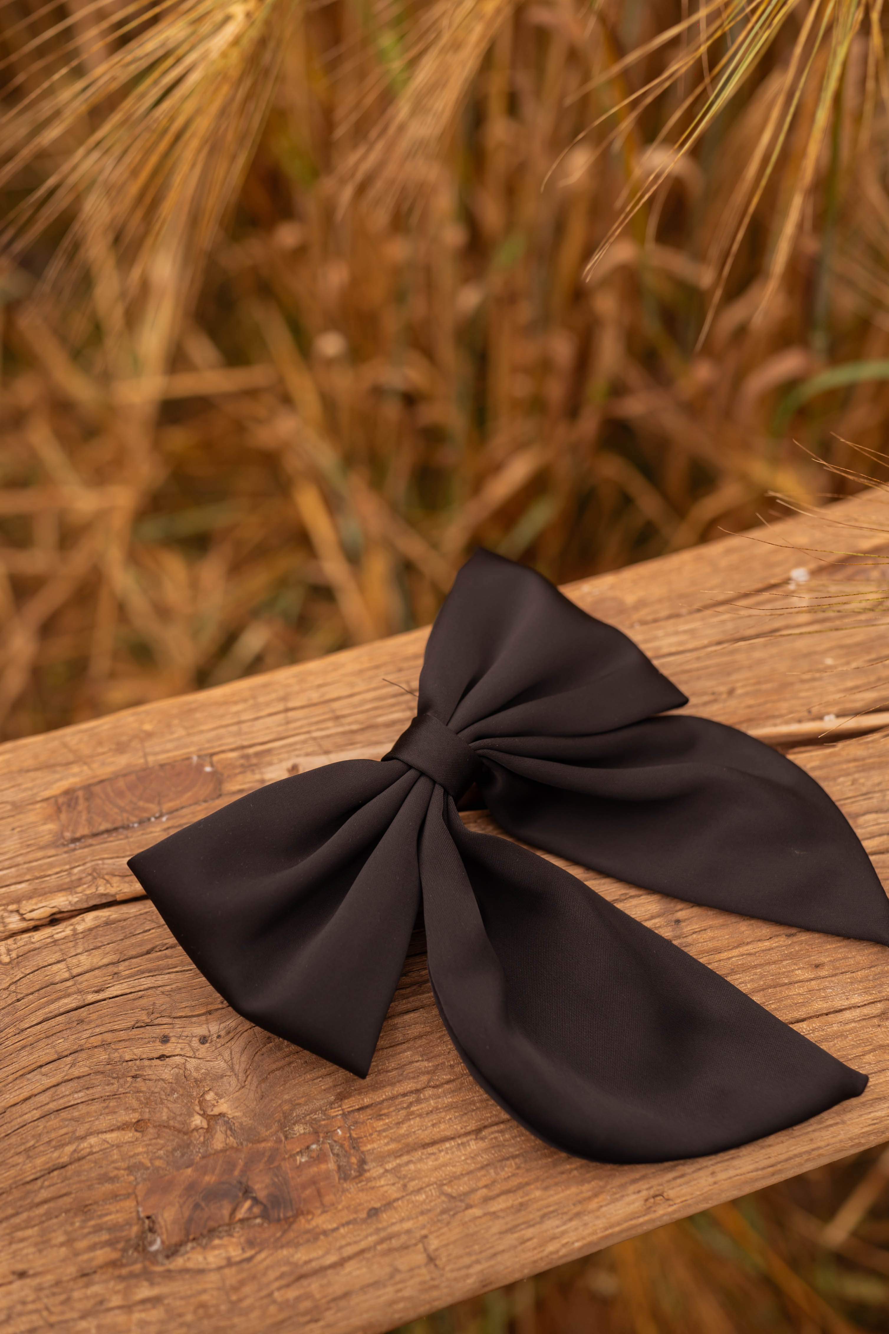 Black Falla Bow