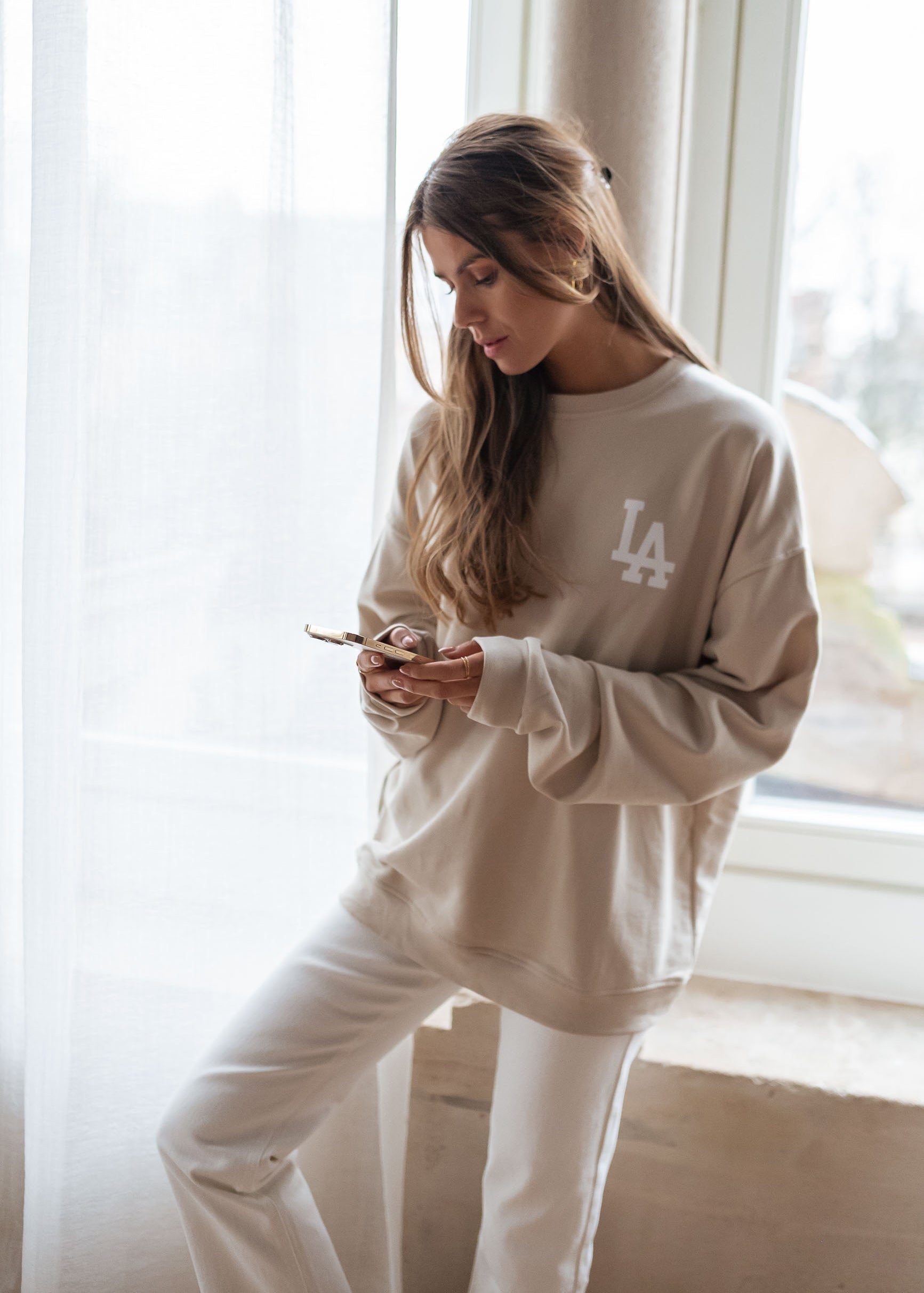 Beige Los Angeles Sweater